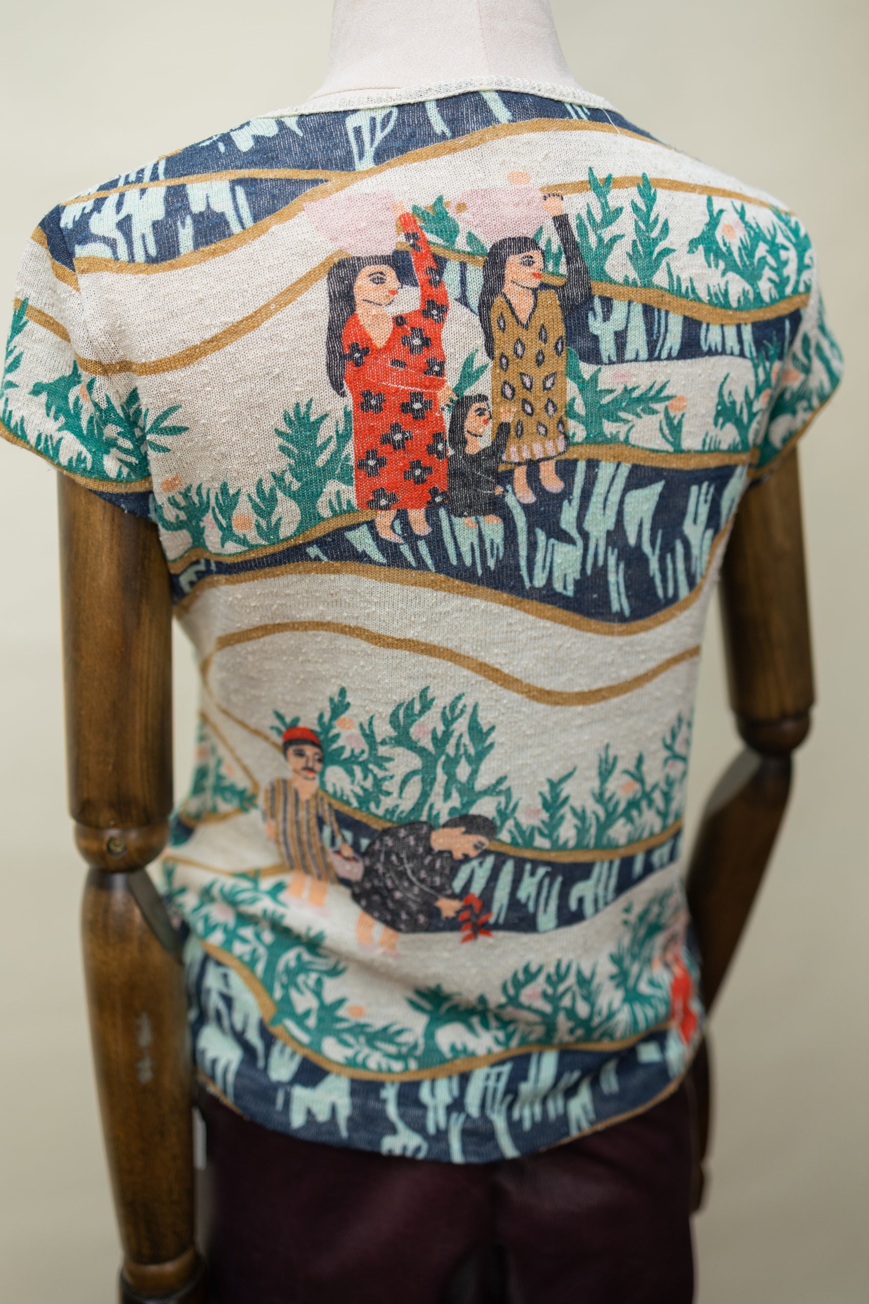 Folk Art Graphic Tee – Harvest Scene