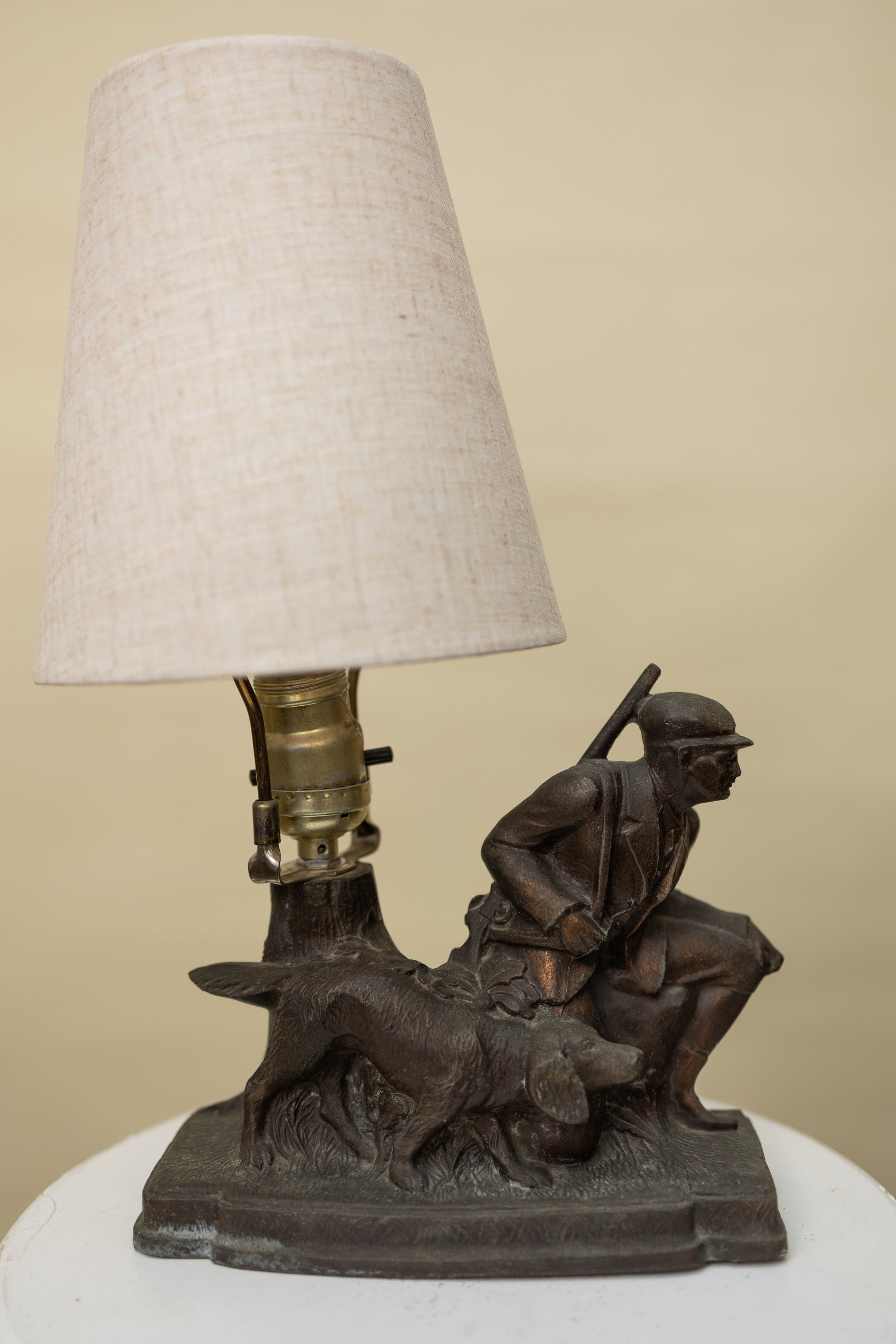 Vintage Sportsman Table Lamp — Hunter & Dog Figurine Base *COMING SOON*